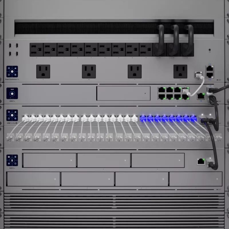 UBIQUITI NETWORKS UniFi Switch USW-PRO-MAX-24 24 portas PoE++