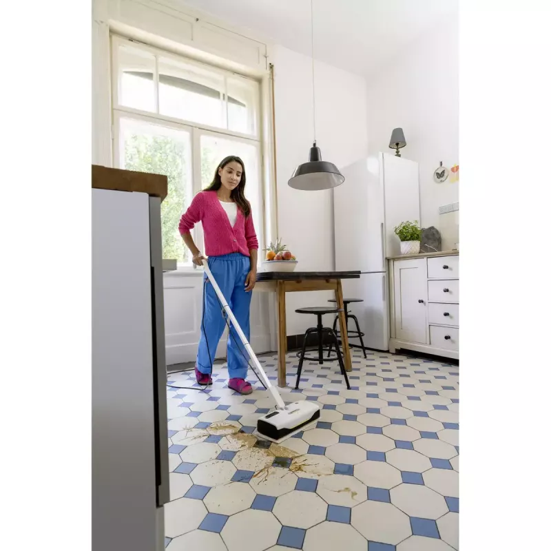Limpa-vidros a vapor Karcher SC 1 UPRIGHT, depósito 0,2 l, 1300 W, 30 m²/h, 2,1 kg, branco/preto
