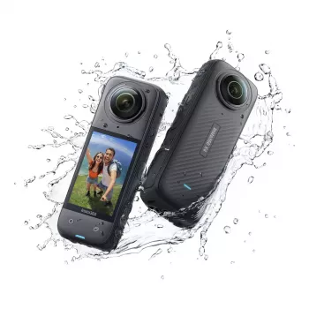 Câmara de ação Insta360 X4 — 72 MP, 8K (7680×3840) CMOS, sensor de 1/2 polegada, ecrã integrado, Wi‑Fi, 120 fps, MicroSD, 602 g, preto