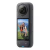 Câmara de ação Insta360 X4 — 72 MP, 8K (7680×3840) CMOS, sensor de 1/2 polegada, ecrã integrado, Wi‑Fi, 120 fps, MicroSD, 602 g, preto
