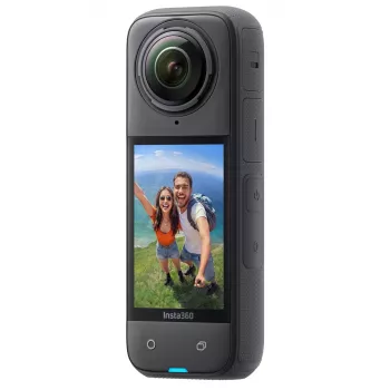 Câmara de ação Insta360 X4 — 72 MP, 8K (7680×3840) CMOS, sensor de 1/2 polegada, ecrã integrado, Wi‑Fi, 120 fps, MicroSD, 602 g, preto