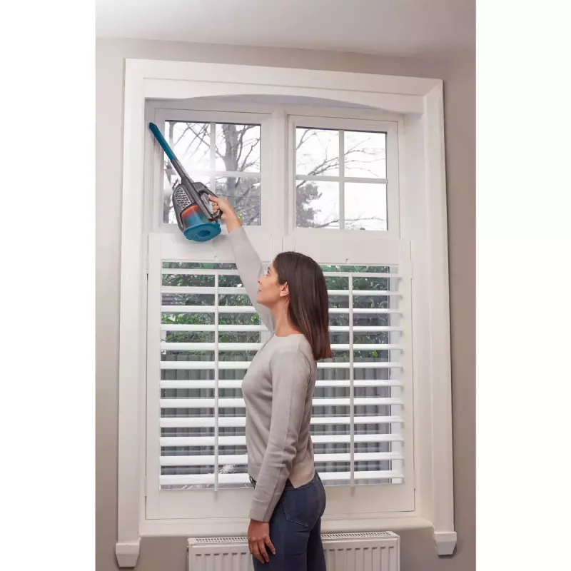 Aspirador de mão Black & Decker BHHV520BF-QW, sem fios, limpeza a seco, 35 W, depósito de pó 0,7 l, autonomia 21 min, 1,2 kg