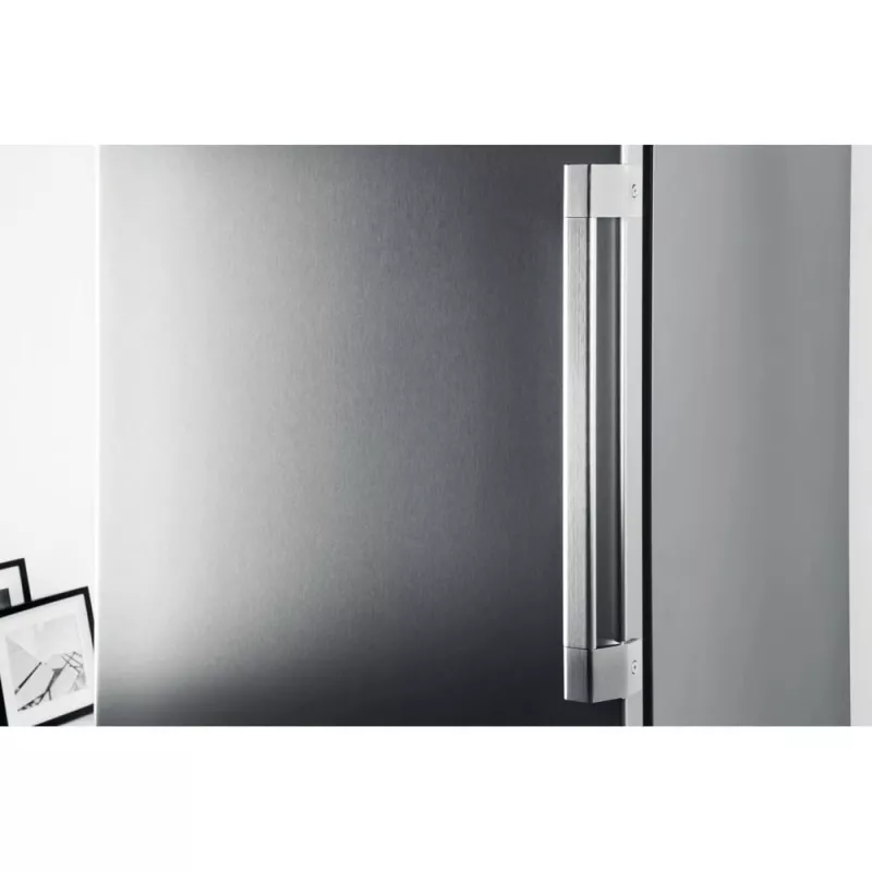 Whirlpool UW8 F2Y XBI F 2 Congelador vertical 263 L aço inoxidável