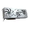 Placa gráfica GIGABYTE GeForce RTX 5070 Ti EAGLE OC ICE SFF 16G - 16 GB GDDR7, 256 bits, PCI-E 5.0, 2542 MHz de frequência do núcleo, 3 x DP 2.1a, 1 x HDMI 2.1b, NVIDIA DLSS 4, GV-N507TEAGLEOC ICE-16GD