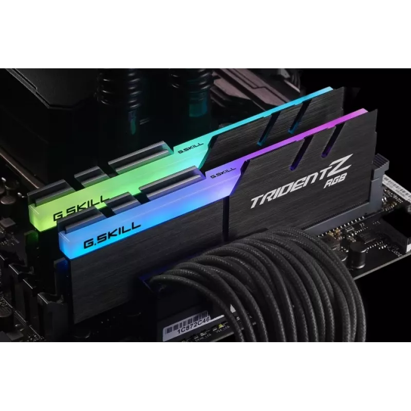 DIMM 16 GB DDR4-3600 (2x 8 GB) kit duplo, memória RAM preta, F4-3600C18D-16GTZRX, Trident Z RGB, INTEL XMP