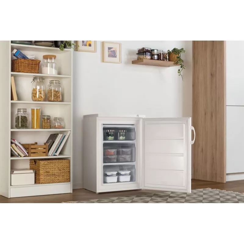 Arca vertical Gorenje F492PW — 82 L, branco, 4 estrelas, abertura à direita, 165 kWh/ano
