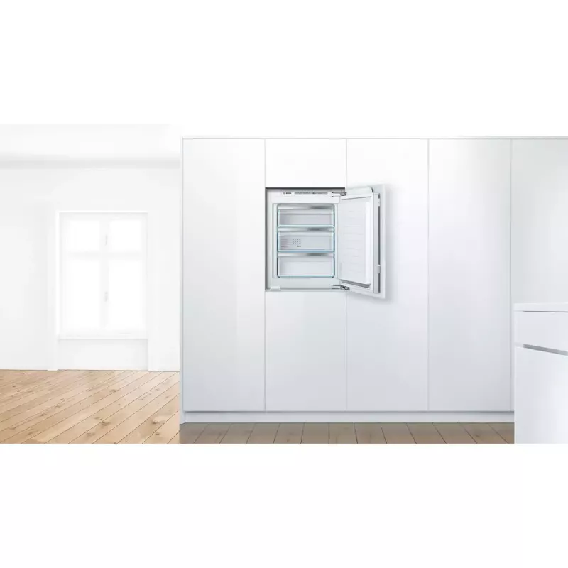 Congelador de encastrar Bosch Serie 6 GIV11AFE0 — 72 l, controlo tátil, ecrã LED, porta reversível, 36 dB