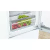 Combinado de encastrar frigorífico-congelador Bosch Serie 6 KIS86AFE0, 266 L total, 192 L de refrigeração, 74 L de congelação em baixo, controlo tátil, porta reversível