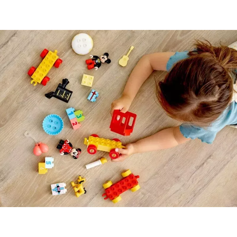 LEGO DUPLO Conjunto 10941 Aniversário do Mickey e da Minnie – figuras DUPLO, 22 peças, para crianças a partir dos 2 anos