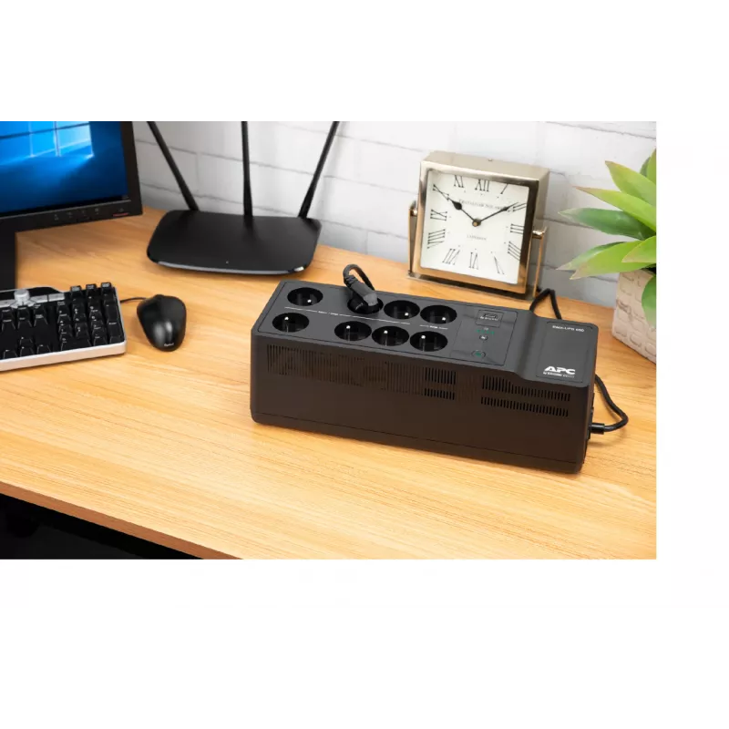 APC Back-UPS 650VA 230V 1 porta USB de carregamento - UPS (Offline) fonte de alimentação ininterrupta (UPS) Standby (Offline) 0,65 kVA 400 W 8 tomadas AC