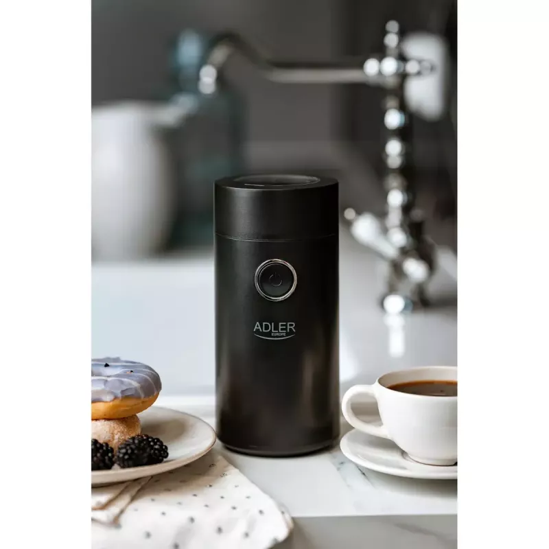 Moinho de mós Adler AD4446BS — 150 W, mós em aço inoxidável, depósito de grãos 75 g, preto
