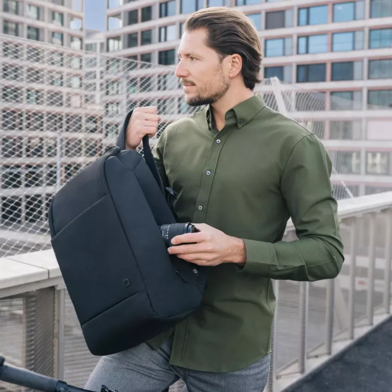 DICOTA Eco Motion - Mochila para portátil 13 - 15,6 polegadas - Preto / 600d Rpet Poliéster