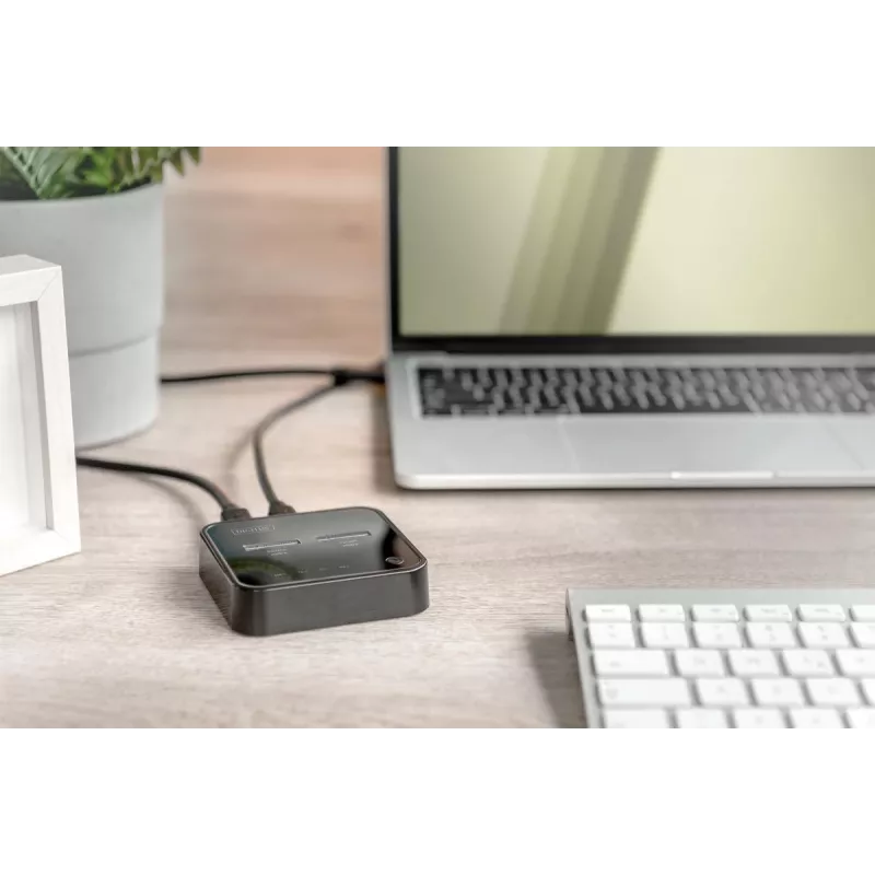 Estação de acoplamento Digitus Dual M.2 NVMe SSD USB-C função de clonagem offline