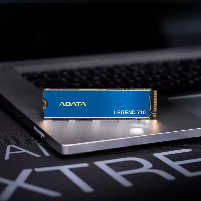 SSD M.2 ADATA LEGEND 710 256 GB — PCIe 3.0 NVMe, leitura 2100 MB/s, escrita 1000 MB/s