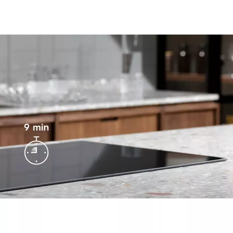 Placa de indução Electrolux LIT30230C — 2 zonas de encastre, 29 cm de largura, preto, controlo tátil, zonas de 210/145 mm