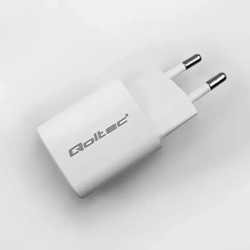 Carregador QOLTEC 50763 — carregador rápido AC de interior 35W, USB-C PD 3.0 + USB-A, 5–20V, branco
