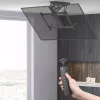Suporte de teto para TV MACLEAN MC-880T para televisores de 32–70 polegadas, máx. VESA 600x400, ajuste elétrico de altura, capacidade de carga 35 kg