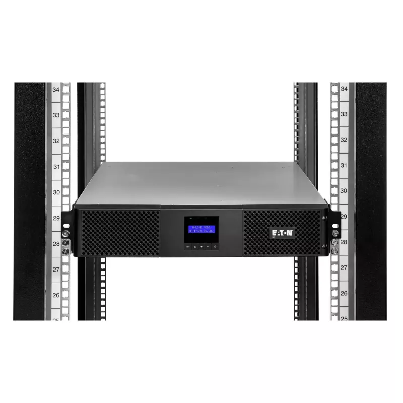 UPS EATON 9E1000IR dupla conversão 1 kVA 900 W 4 saídas AC