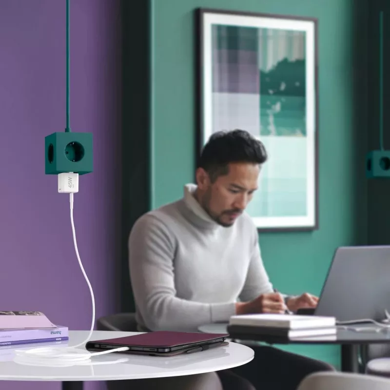 Carregador Hama 00201983 para dispositivos móveis Headset, Portátil, Powerbank, Smartphone, Tablet Branco AC Carregamento rápido Interior