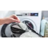 Bosch Unlimited 7 ProHygienic Aqua BCS71HYG1 aspirador vertical sem fios 2 em 1 com função de esfregar, 18 V, HEPA, sem saco, 0,3 l, branco