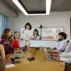 Câmara inteligente HP Poly Studio E60 4K MPTZ com zoom ótico de 12x