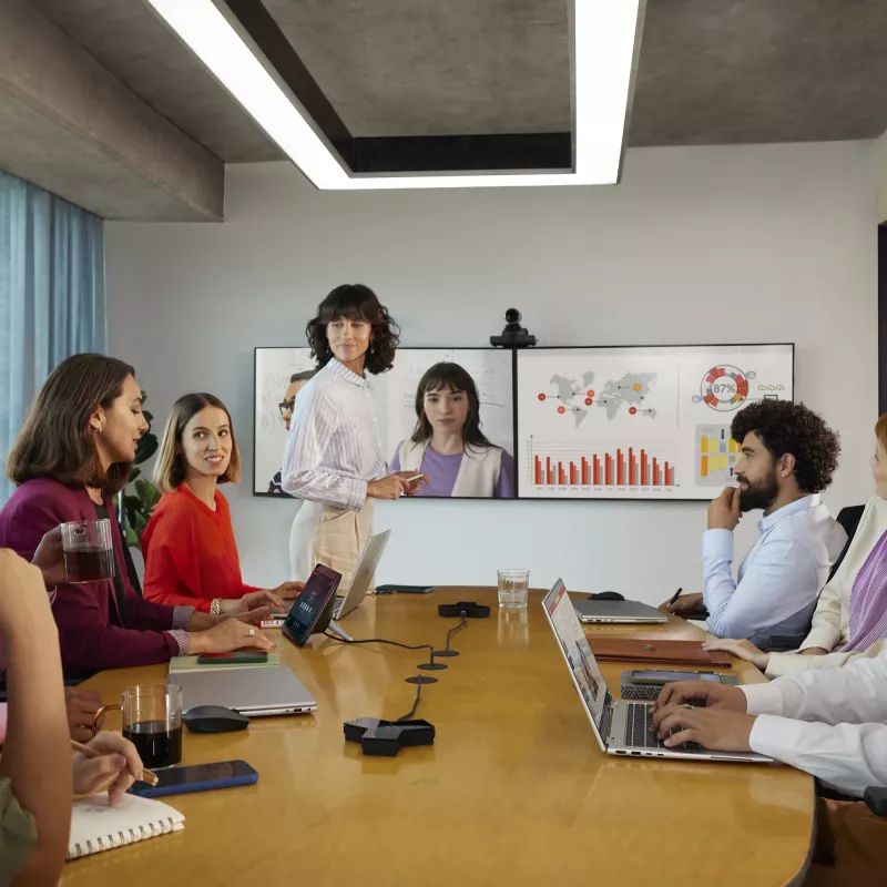 Câmara inteligente HP Poly Studio E60 4K MPTZ com zoom ótico de 12x
