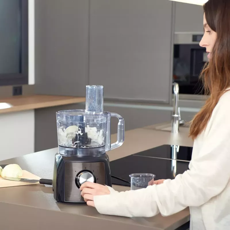 Robot de cozinha Black & Decker BXFPA1200E — 1200 W, taça de 1,5 L, 2 velocidades, função pulsar, caixa em aço inoxidável