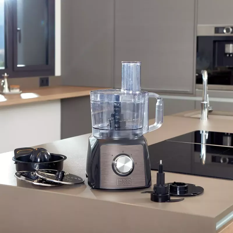 Robot de cozinha Black & Decker BXFPA1200E — 1200 W, taça de 1,5 L, 2 velocidades, função pulsar, caixa em aço inoxidável