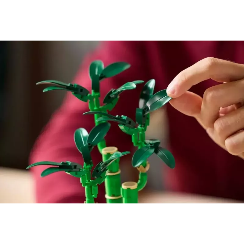 Planta decorativa modelo LEGO Icons — LEGO 10344 Bambu da sorte Botanical Collection, 325 peças, 290 mm de altura