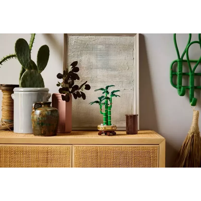 Planta decorativa modelo LEGO Icons — LEGO 10344 Bambu da sorte Botanical Collection, 325 peças, 290 mm de altura
