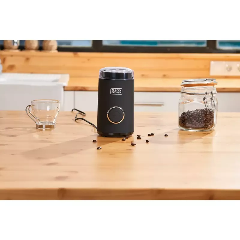 Moinho de café Black & Decker BXCG150E — 150 W, 50 g de capacidade, lâminas de aço inoxidável, controlo por botões
