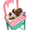 Boneca Barbie Baby Doctor com boneca de moda loira, 1 boneca bebé, móveis e acessórios