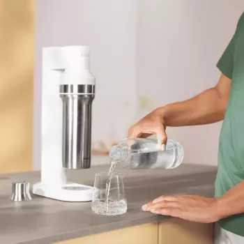 Máquina de gaseificar BRITA Carbonator 1046730 Branco — gaseificador de mesa compacto com 2 garrafas (231×126×443 mm)