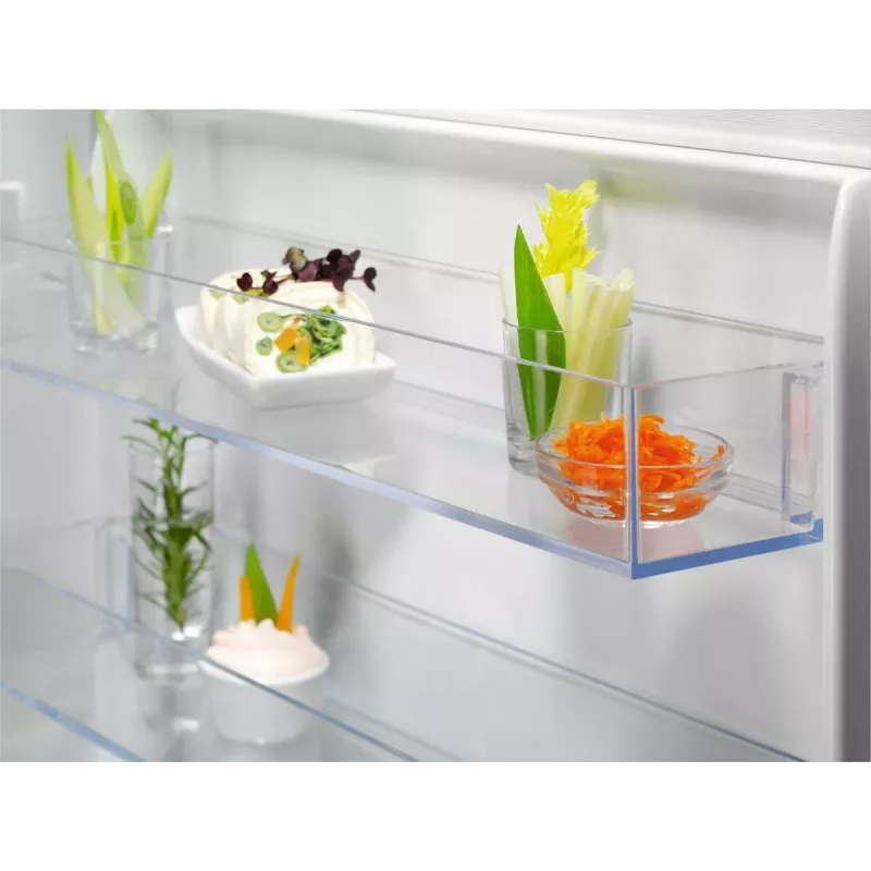 Frigorífico de encastrar Electrolux LNT6NE18S – 257 L, controlo por toque, congelador em baixo, No Frost, Branco