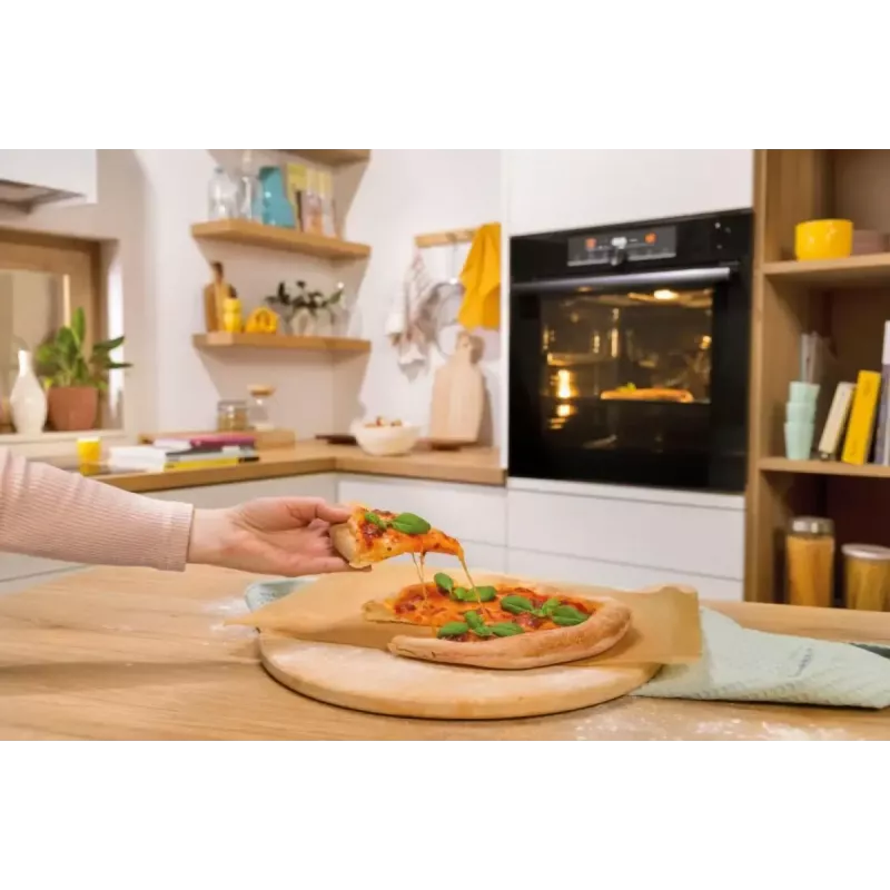 Forno elétrico de encastrar Gorenje BSA6737E15BG — 77 l, preto, temporizador digital, convecção, grelhador, função pizza