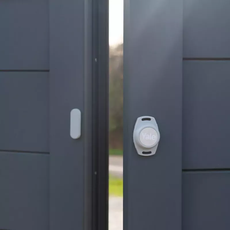 Acessório para abridor de porta de garagem Yale Smart Opener Wireless Bluetooth, preto/cinzento, 50×50×32 mm