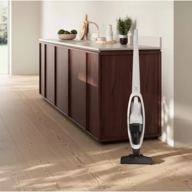 Aspirador vertical/elétrico Electrolux ES31CB18SH bateria seco sem saco 0,3 l branco