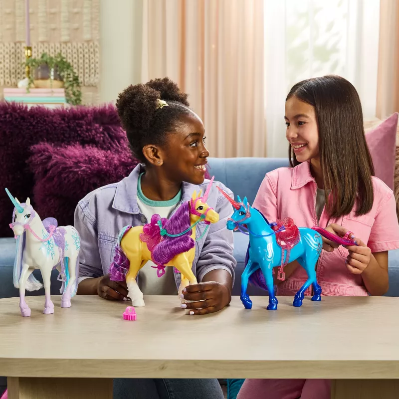 Spin Master Unicorn Academy figura de unicórnio Wildstar 11 polegadas com sela e arreios translúcidos, multicolor, plástico, para crianças a partir dos 4 anos