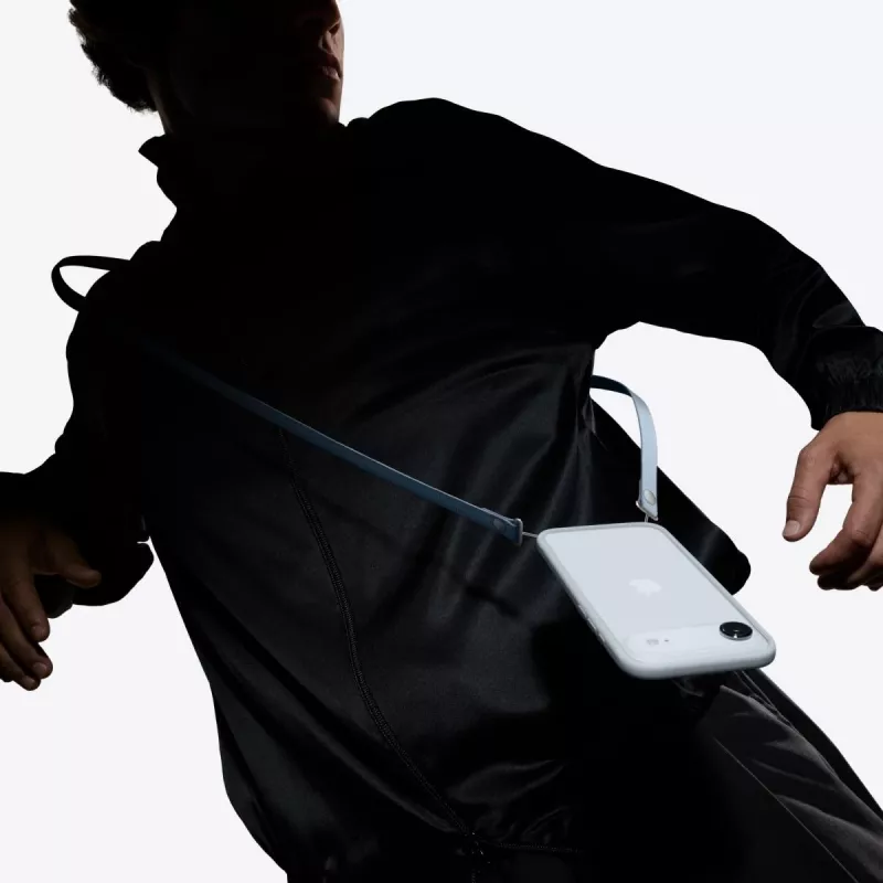 Correia de tiracolo Apple MGGJ4ZM/A – roxo, rPET reciclado e aço inoxidável, comprimento 2,08 m