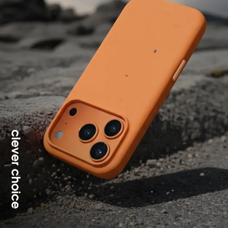 Crong Color Cover Magnetic capa com MagSafe para iPhone 17 Pro Max, preta