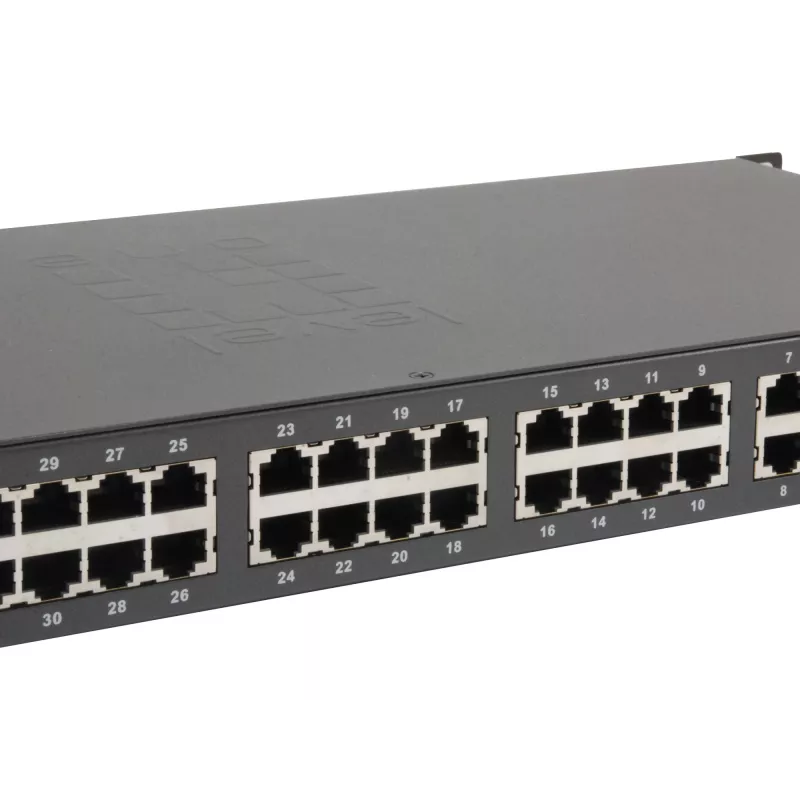 Switch PoE Fast Ethernet LevelOne de 34 portas, 802.3at/af PoE, 32 saídas PoE, 2 x Gigabit RJ45, 250W