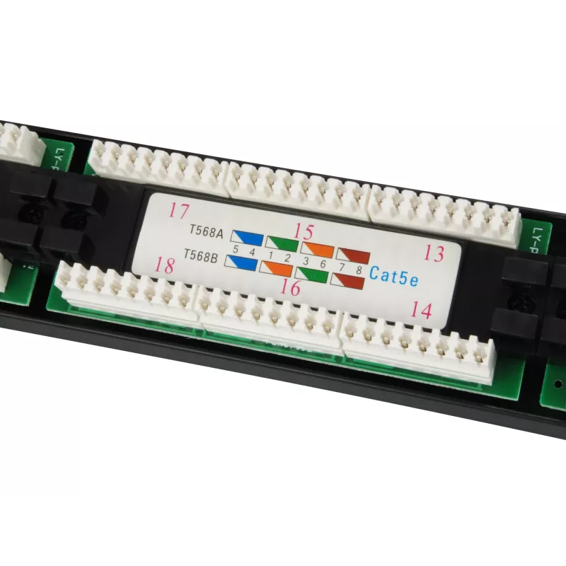 Equip Patch Panel 24 portas Cat.5e não blindado, preto, Cat5e, montagem em rack, 1U, preto, RoHS, CE