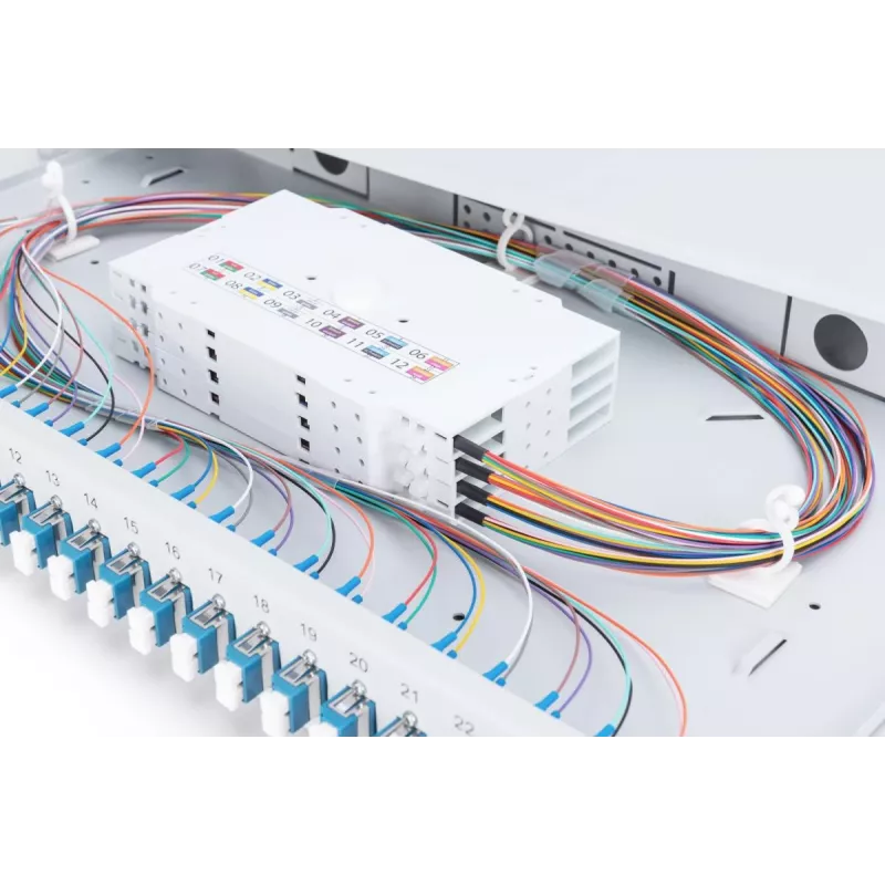 DIGITUS Caixa de emenda deslizante de fibra ótica, 1U, equipada com 24x LC Duplex, incl. parafuso M25, cassete de emenda, pigtails coloridos OM4, adaptadores