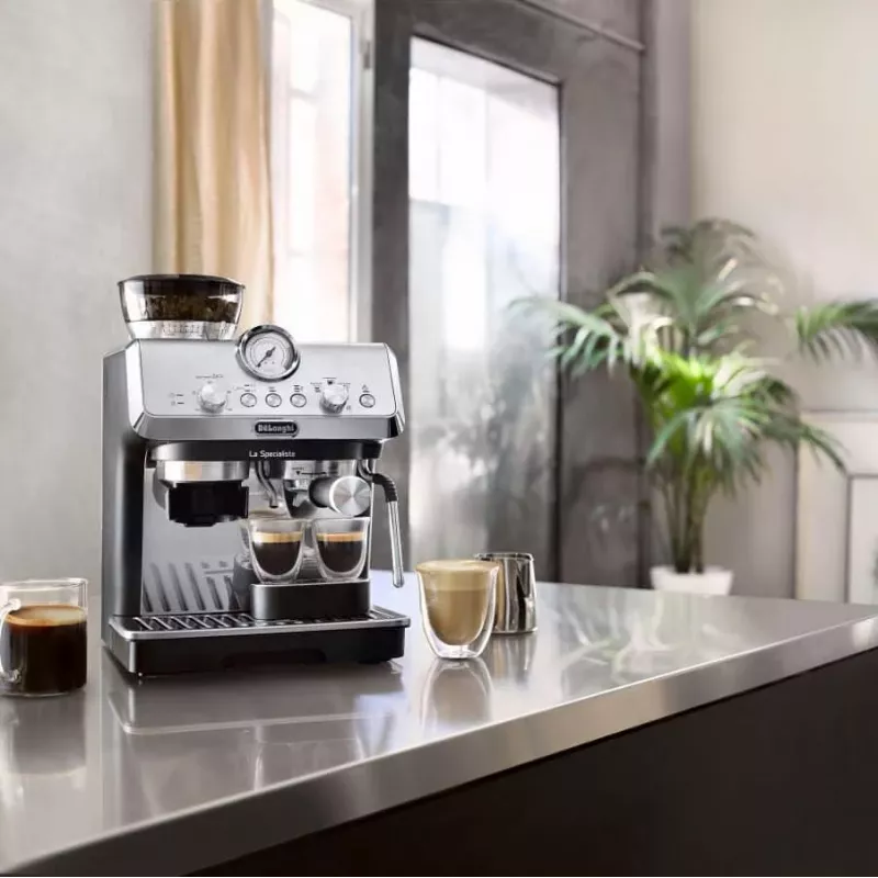 Máquina de café semiautomática De’Longhi Dedica Arte EC9155.MB 2,5 L