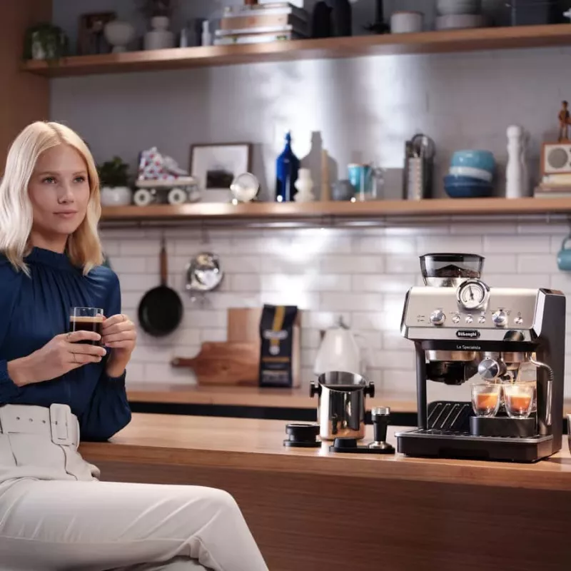 Máquina de café semiautomática De’Longhi Dedica Arte EC9155.MB 2,5 L