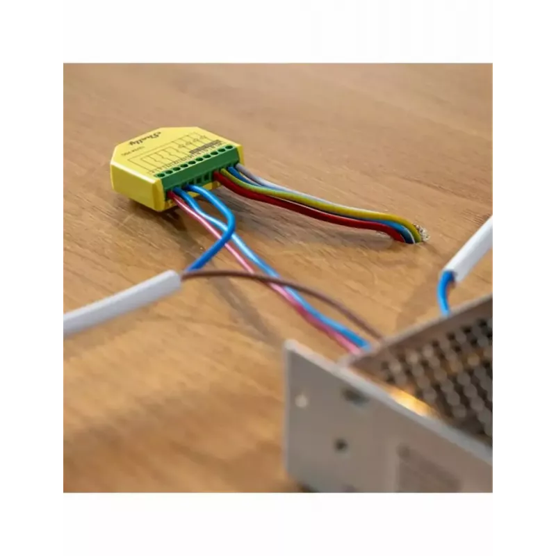 Shelly Plus RGBW PM luz inteligente sem fios verde amarelo