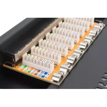 Patch panel DIGITUS CAT6 8 portas blindado preto 10in