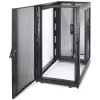 APC AR3104 NetShelter SX armário rack para servidores, 24U, 19 polegadas, 1198 x 600 x 1070 mm (A x L x P), preto