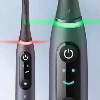 Escova de dentes elétrica Oral-B iO adulto escova de dentes rotativa preta