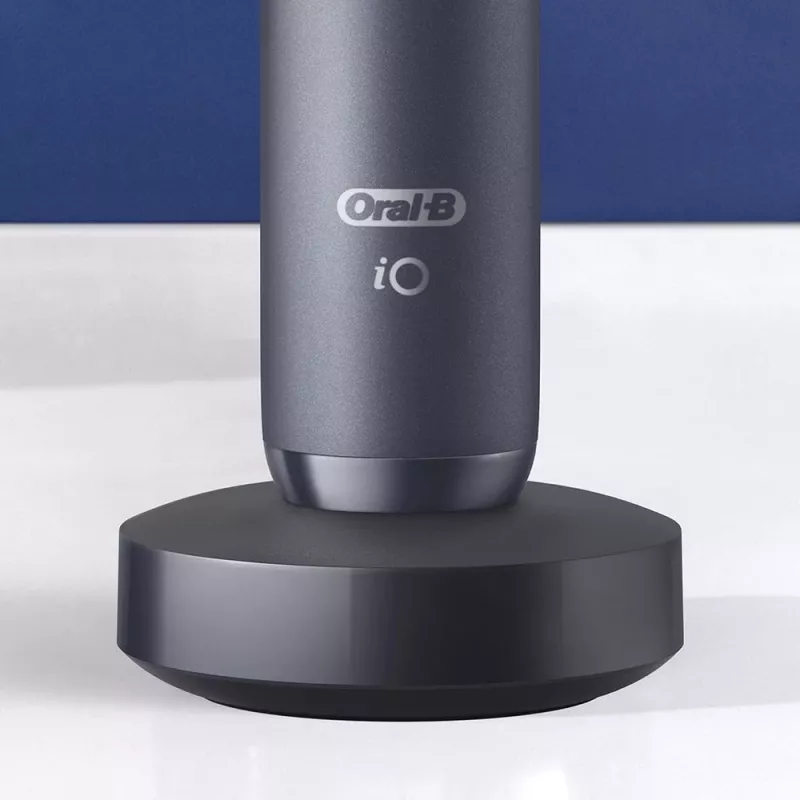 Escova de dentes elétrica Oral-B iO adulto escova de dentes rotativa preta